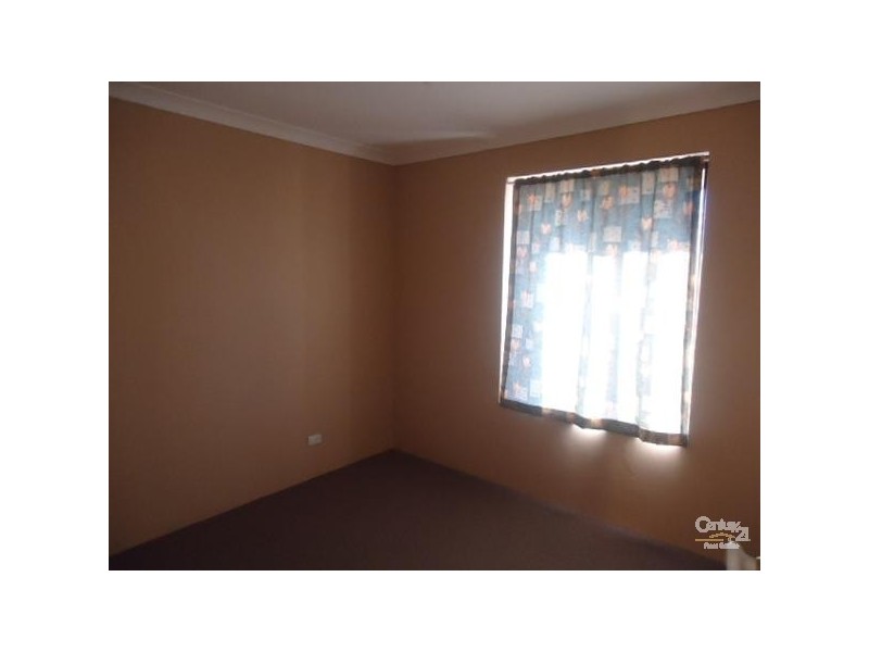 27 Hartland Way, Warnbro WA 6169
