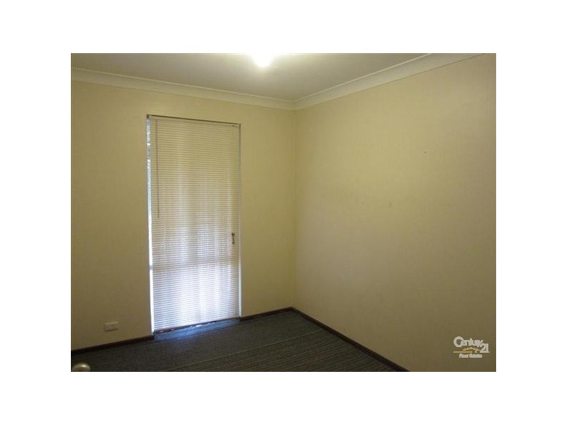 20 Cambridge Crescent, Cooloongup WA 6168