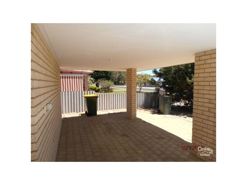 2/63 Saw Avenue, Rockingham WA 6168