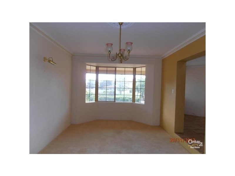 25 Shelton Street, Waikiki WA 6169