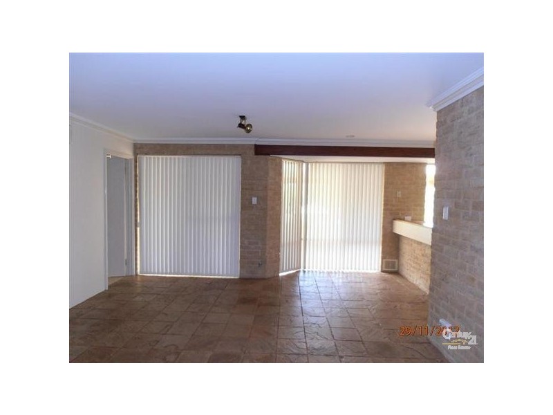 25 Shelton Street, Waikiki WA 6169