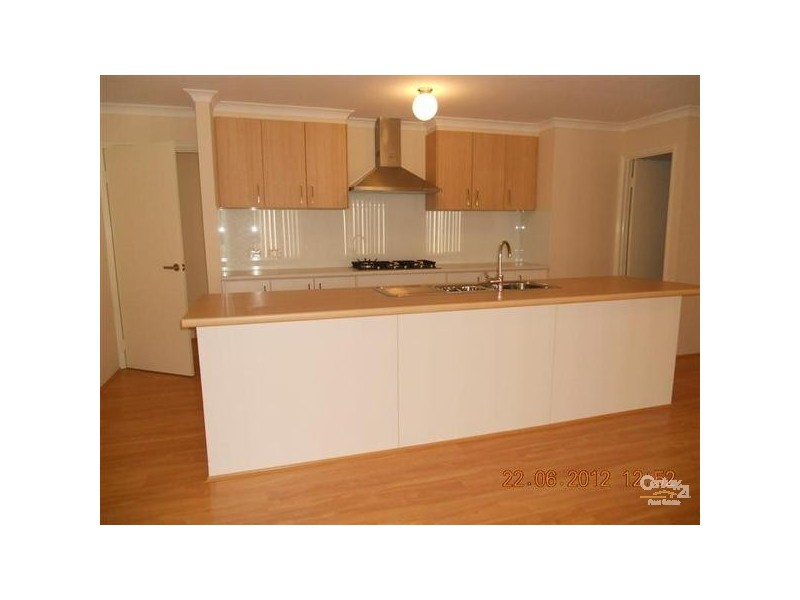 16 Hayeswater Circuit, Waikiki WA 6169