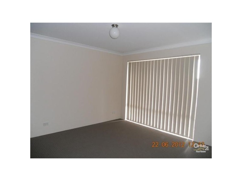 16 Hayeswater Circuit, Waikiki WA 6169