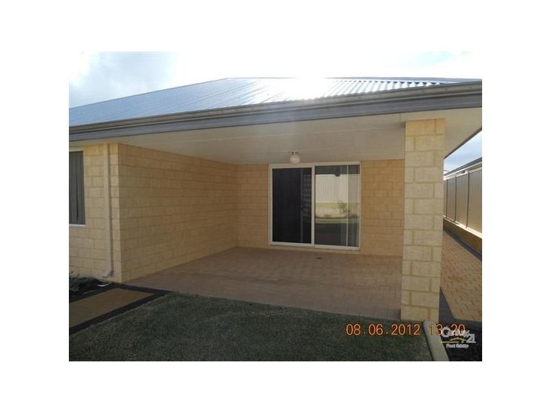 16 Hayeswater Circuit, Waikiki WA 6169