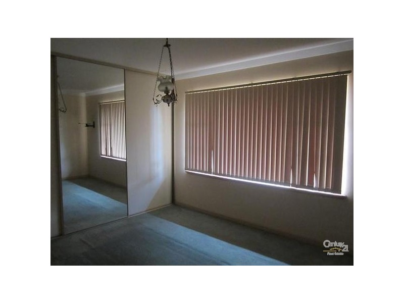 6 Farris Street, Rockingham WA 6168