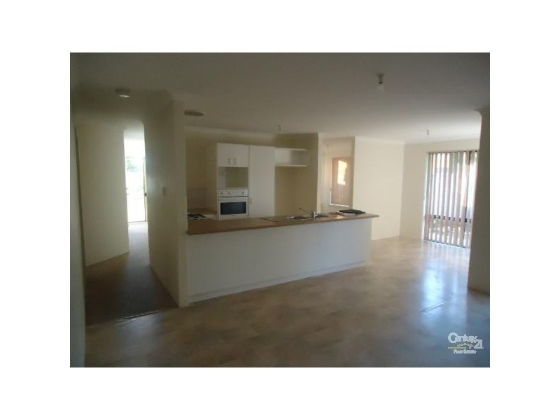 13 Galway Gardens, Warnbro WA 6169