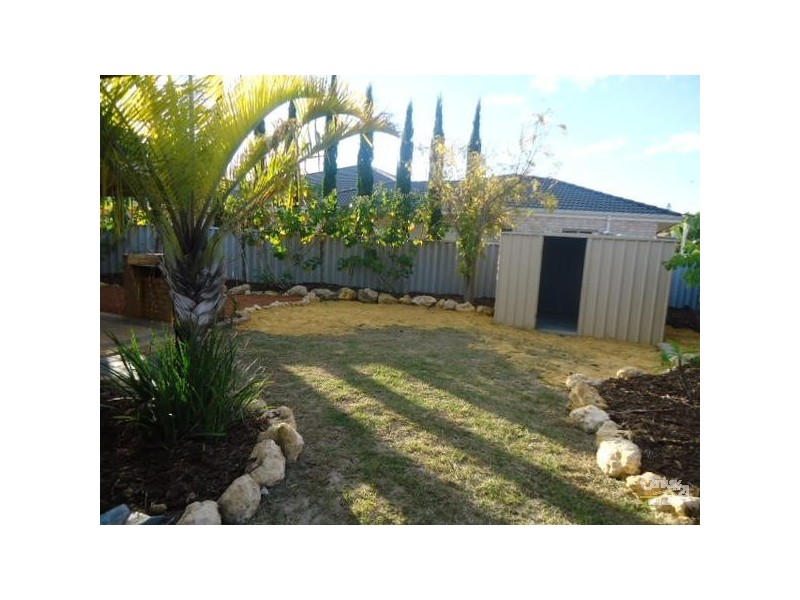 13 Galway Gardens, Warnbro WA 6169