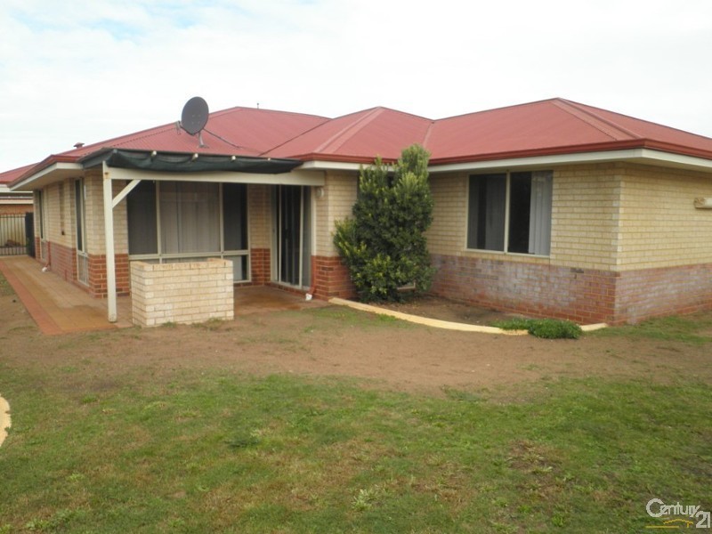 13 Volcans Mews, Port Kennedy WA 6172