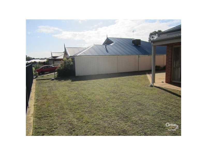 5 Edgecumbe Terrace, Baldivis WA 6171