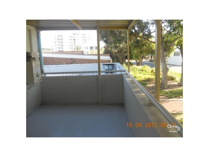 7/9 Kent Street, Rockingham WA 6168