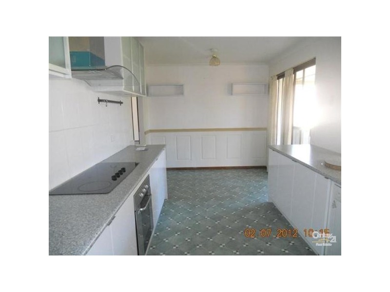 6 Voyager Court, Cooloongup WA 6168