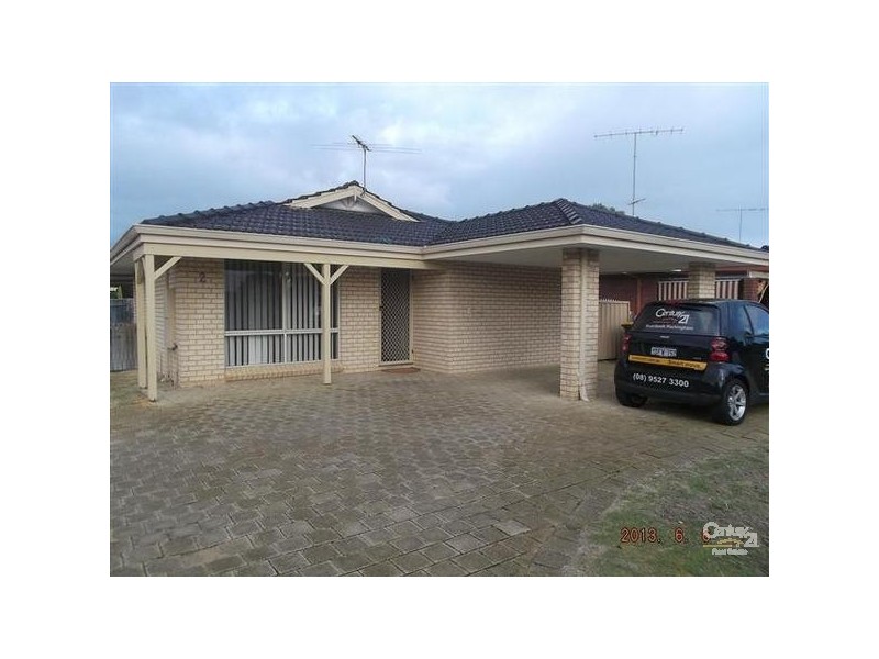 2/63 Saw Avenue, Rockingham WA 6168