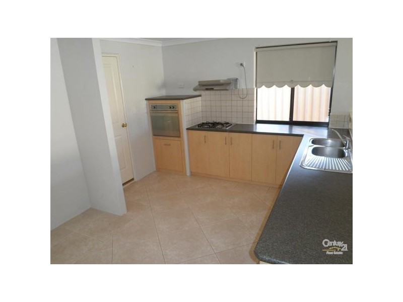 116 San Sebastian Boulevard, Port Kennedy WA 6172