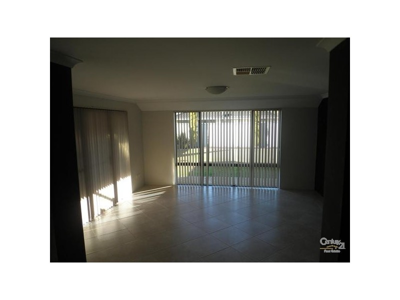 116 San Sebastian Boulevard, Port Kennedy WA 6172