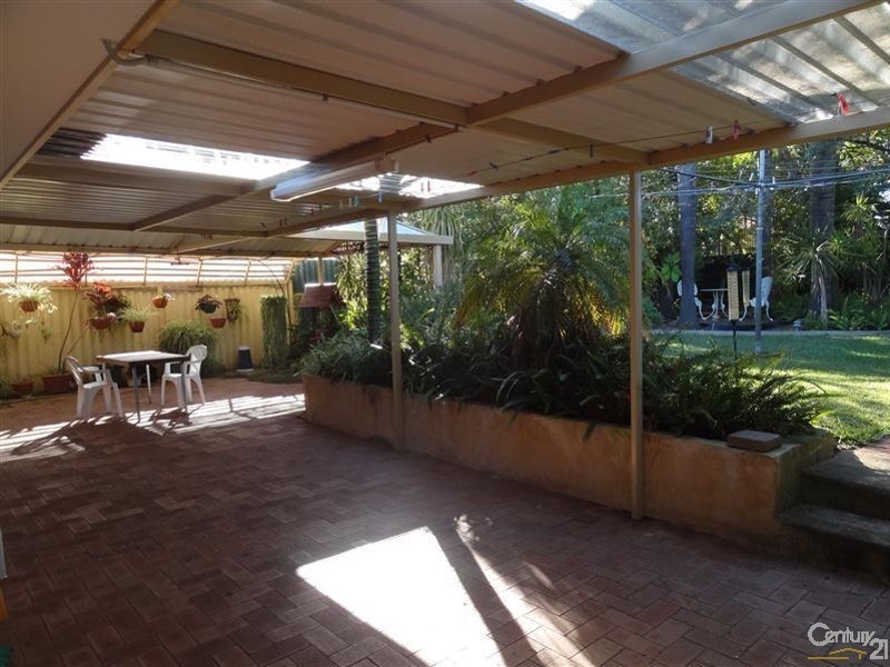 10 Kullaroo Court, Hillman WA 6168