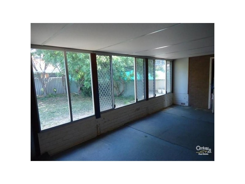 25 Orion Street, Rockingham WA 6168