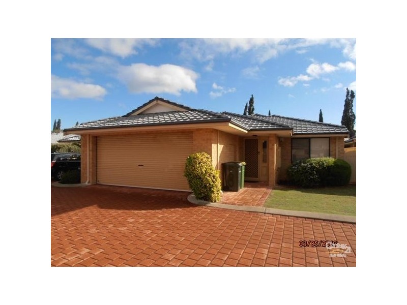 3/21 LaManche Avenue, Port Kennedy WA 6172