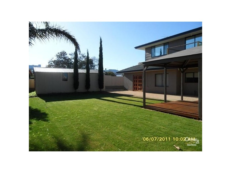 196 Kent Street, Rockingham WA 6168