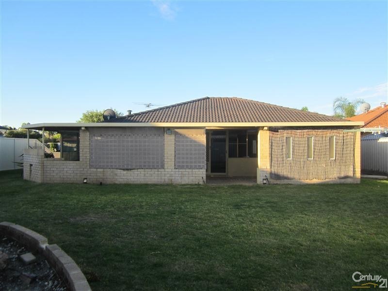 3 Duncraig Court, Cooloongup WA 6168