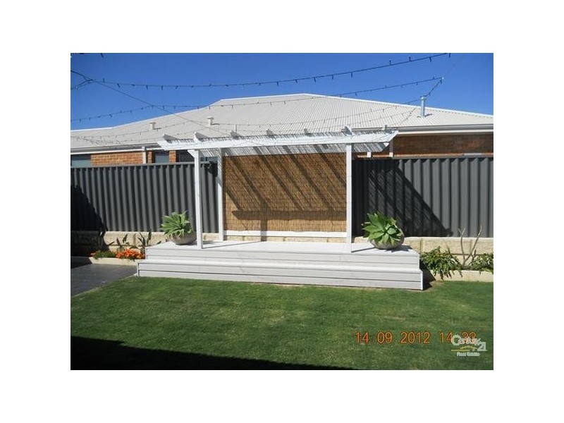 24 Salton Street, Secret Harbour WA 6173