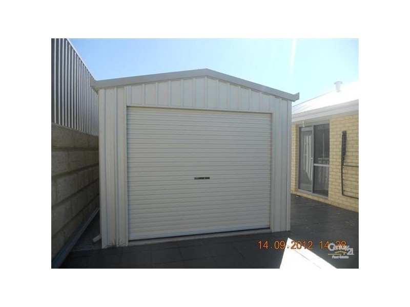 24 Salton Street, Secret Harbour WA 6173