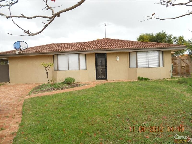 1 Mizzen Court, Waikiki WA 6169