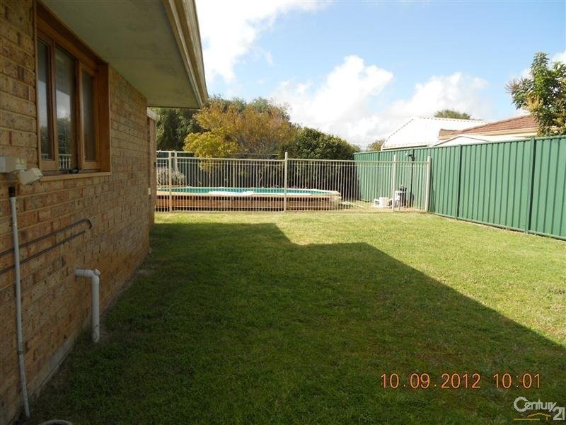 1 Mizzen Court, Waikiki WA 6169