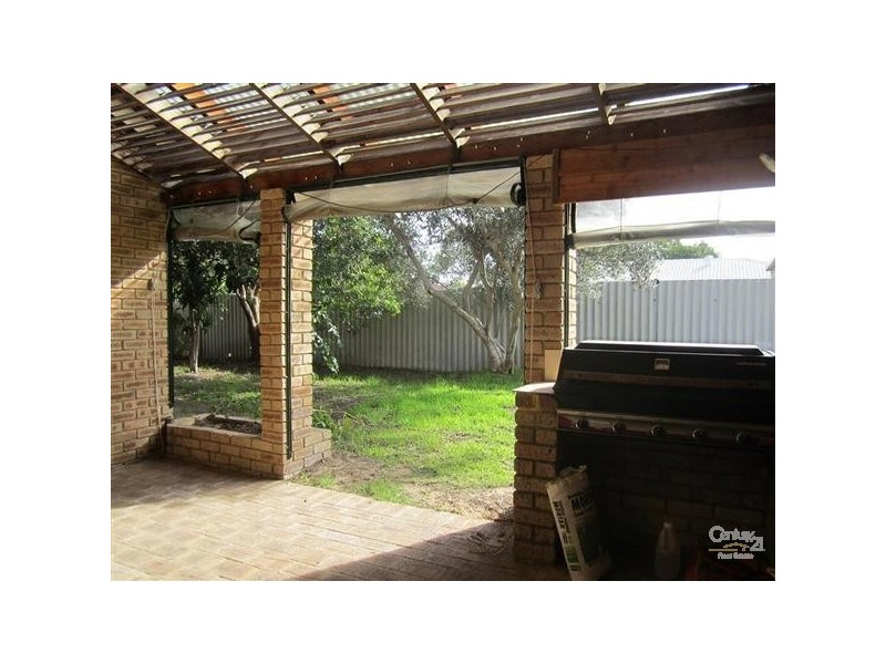 11 Costa Brava Place, Safety Bay WA 6169