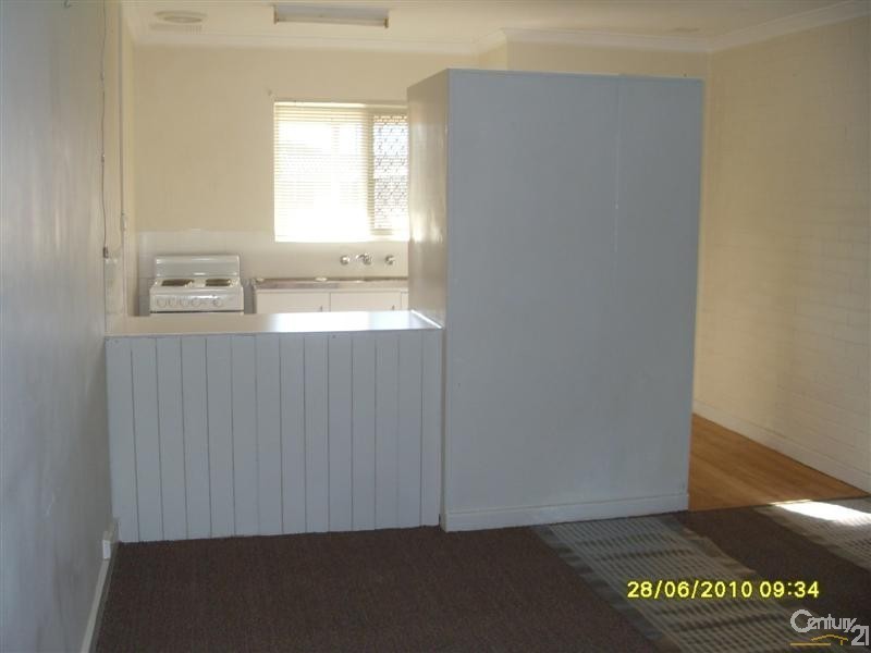 13/15 Corvus Place, Rockingham WA 6168