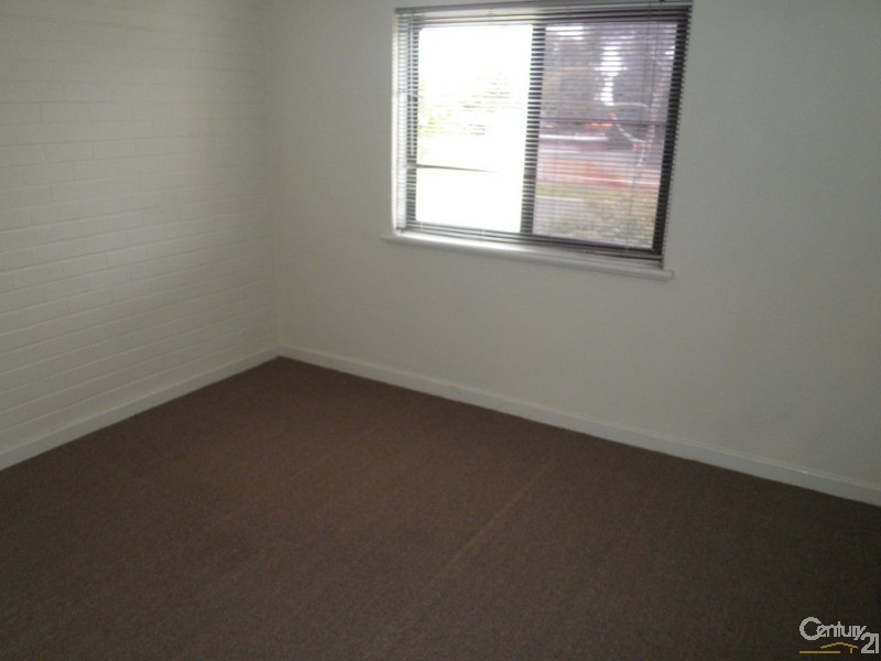 13/15 Corvus Place, Rockingham WA 6168