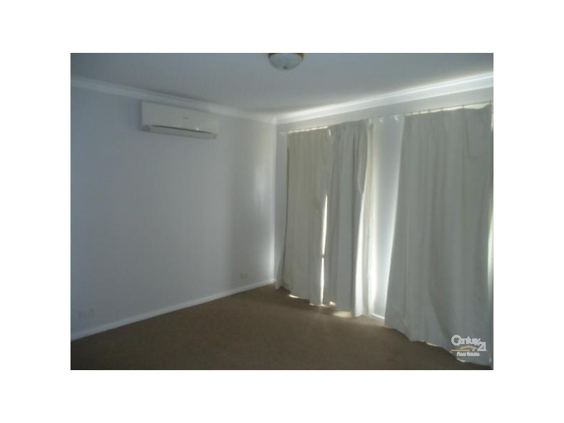 19 Varley Crescent, Cooloongup WA 6168