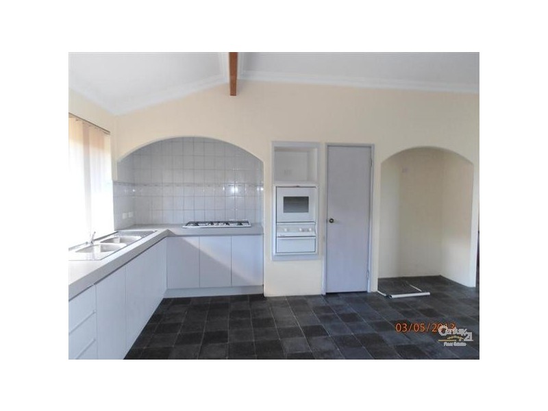 27 St Andrews Loop, Cooloongup WA 6168