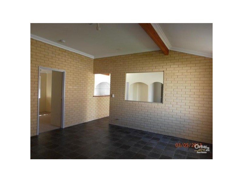 27 St Andrews Loop, Cooloongup WA 6168