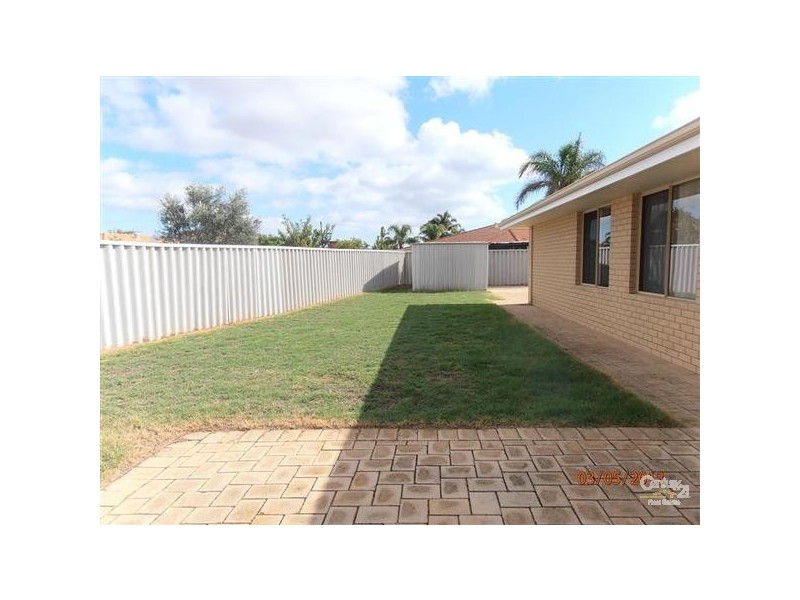 27 St Andrews Loop, Cooloongup WA 6168