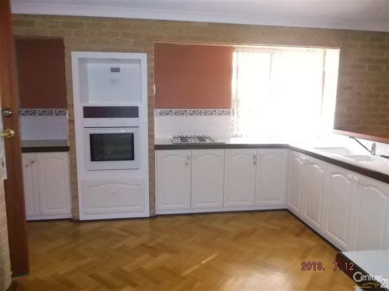 6 Rochefort Retreat, Port Kennedy WA 6172