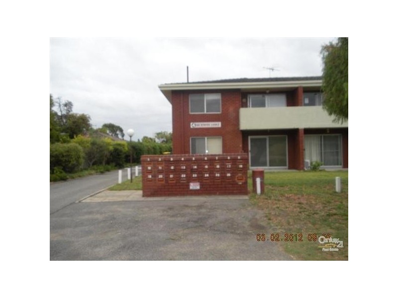 25/4 Minchinson Street, Shoalwater WA 6169