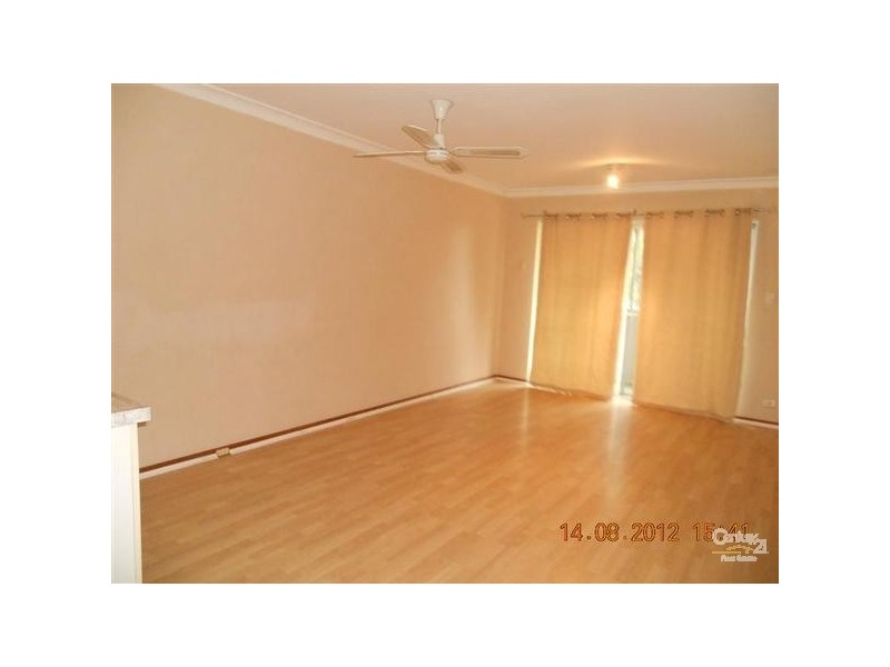 25/4 Minchinson Street, Shoalwater WA 6169