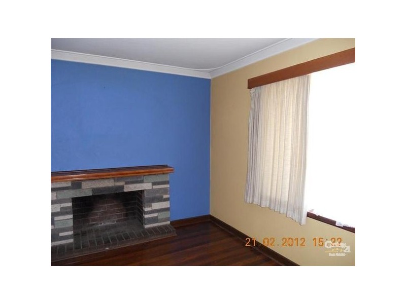 8 Scott Road, Safety Bay WA 6169