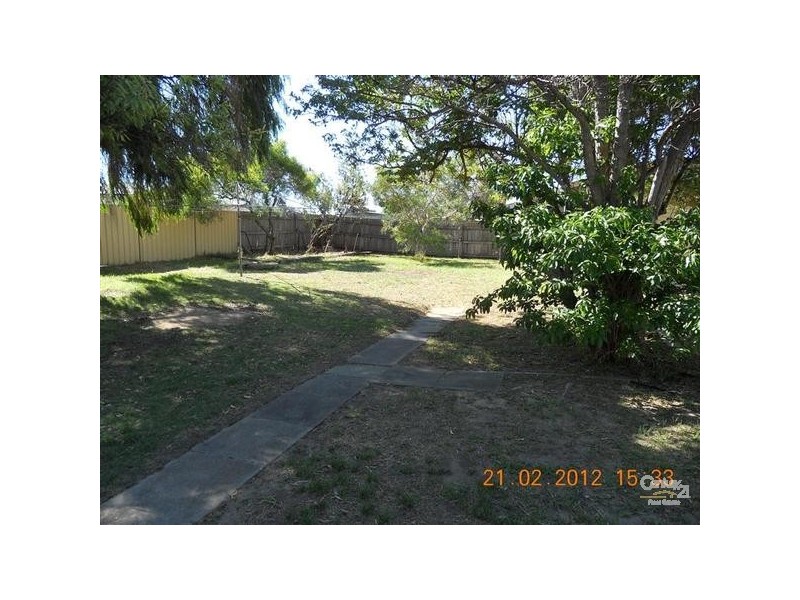 8 Scott Road, Safety Bay WA 6169