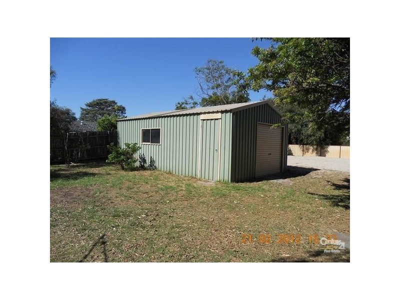 8 Scott Road, Safety Bay WA 6169