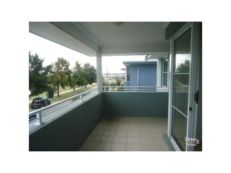 52 Waterfront Parkway, Shoalwater WA 6169