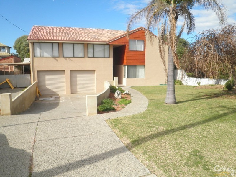 22 Fifth Avenue, Shoalwater WA 6169