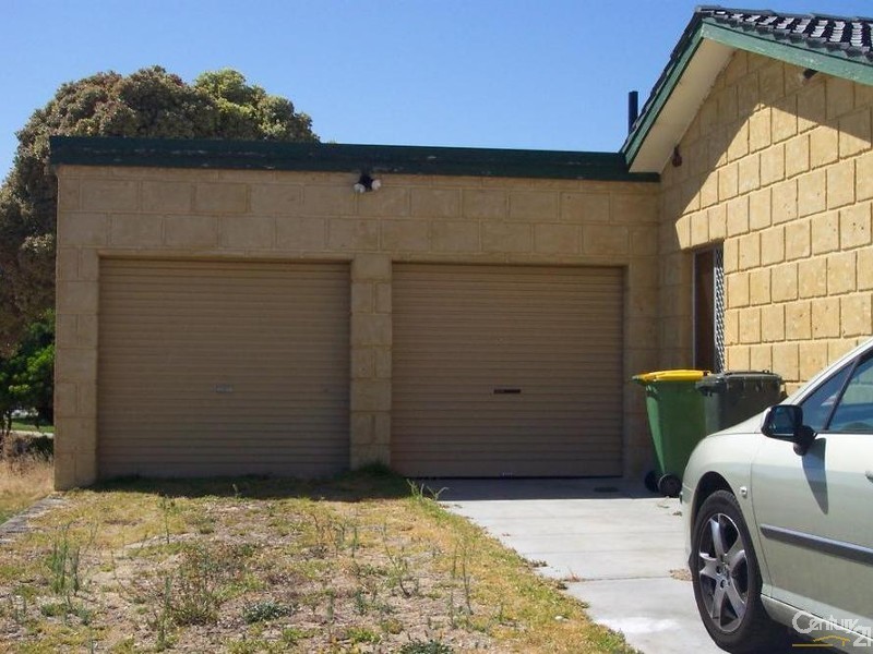 7 Short Street, Safety Bay WA 6169