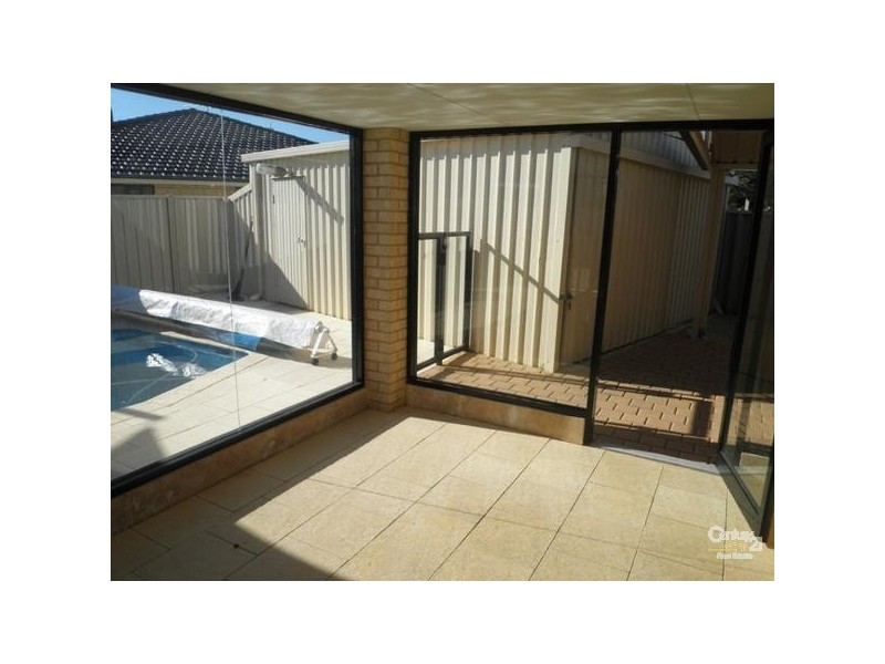 5 Uist Court, Port Kennedy WA 6172