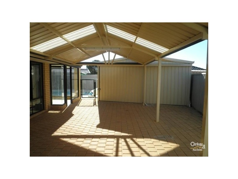 5 Uist Court, Port Kennedy WA 6172