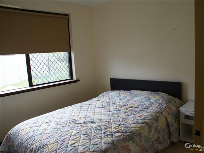 6 Braemar Street, Rockingham WA 6168