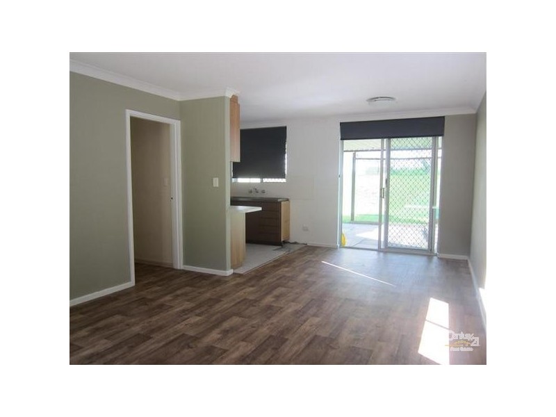 9 Currie Street, Warnbro WA 6169