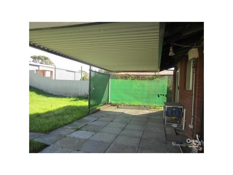 9 Currie Street, Warnbro WA 6169