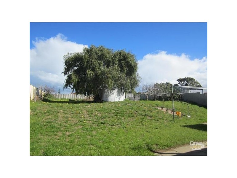 9 Currie Street, Warnbro WA 6169