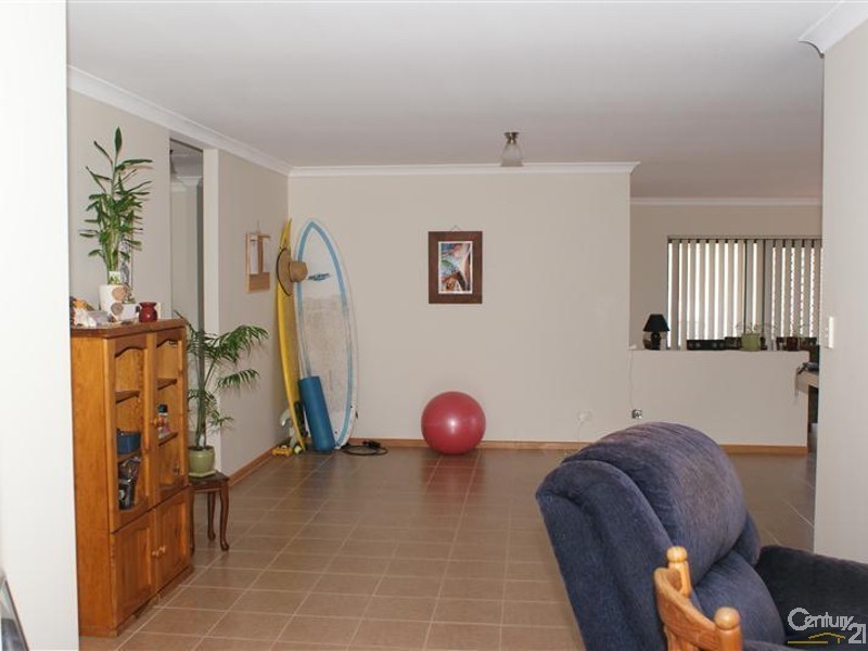 39 Tryall Avenue, Port Kennedy WA 6172